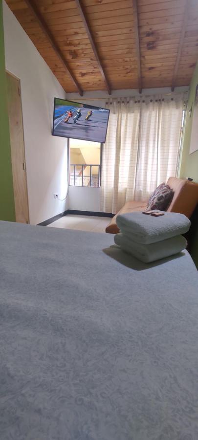 Guatapé La Casona Hostel מראה חיצוני תמונה